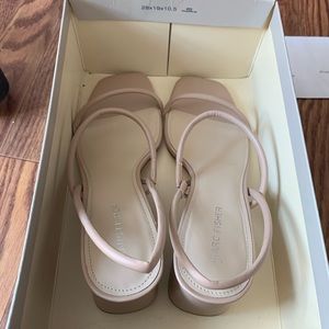 Marc Fisher Galvin Sandals- Light Latte